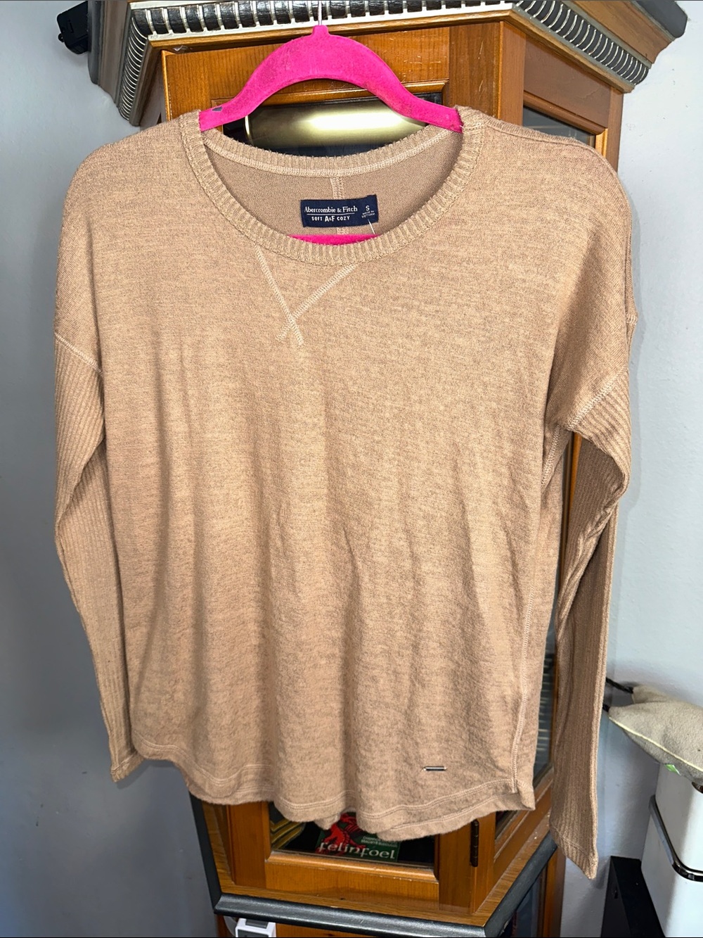 Abercrombie & Fitch Beige Crewneck Sweater
